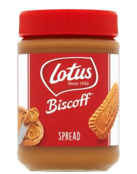 کرم بیسکوییت لوتوس با وافل پنکیک نان